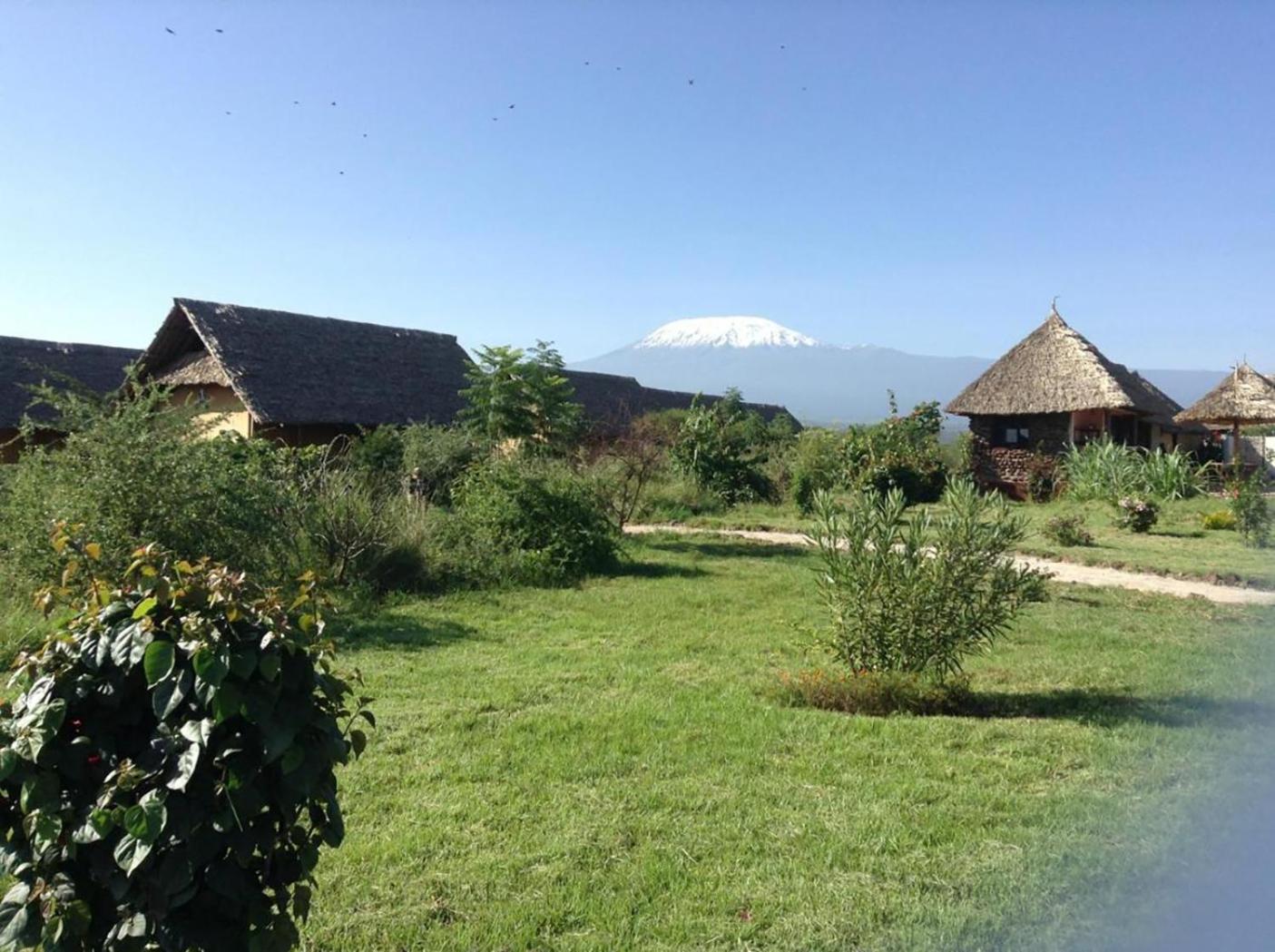 Aa Lodge Amboseli Exterior photo